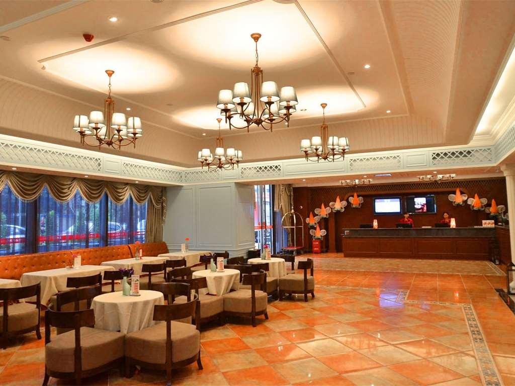 Hotel Ibis Chongqing Airport Exterior foto